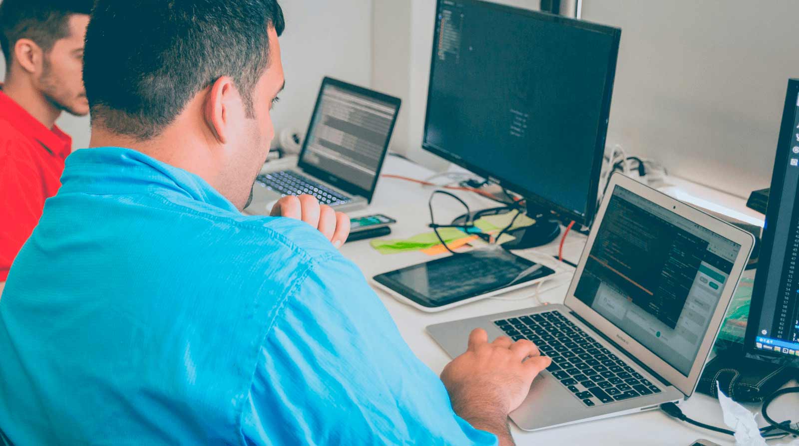 Como integrar a transferência de dados via API ao seu fluxo de trabalho